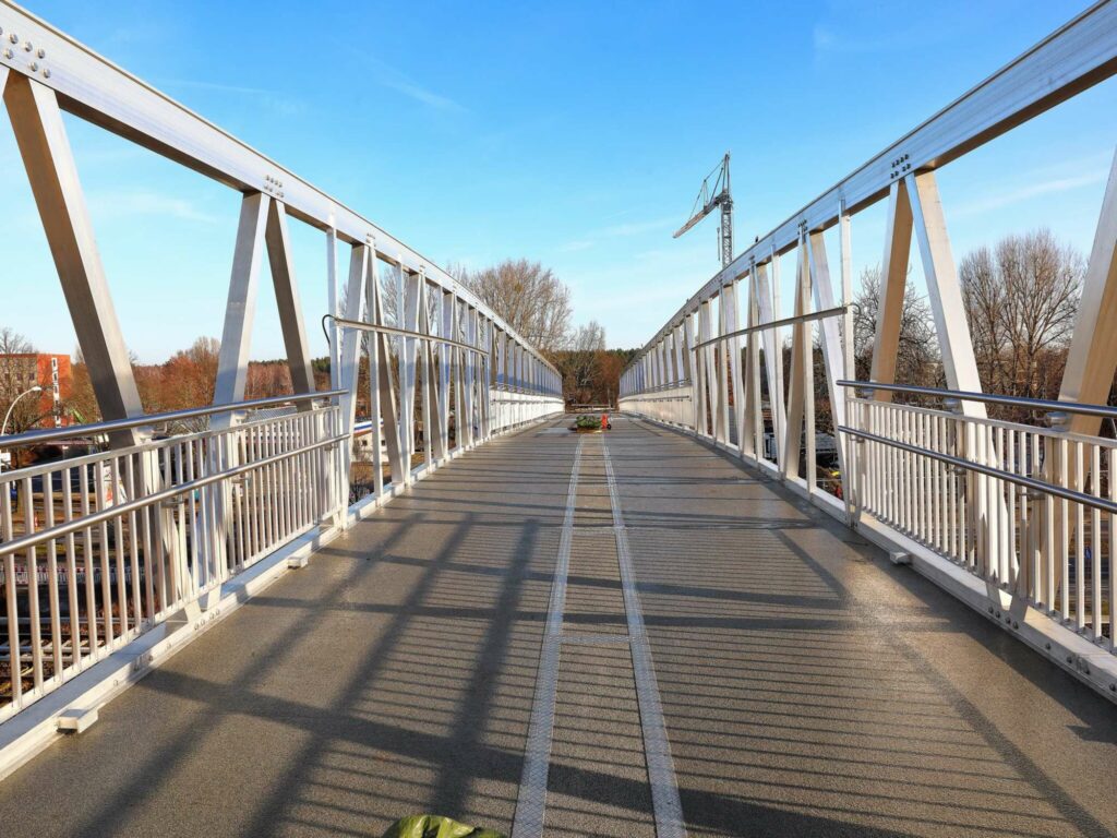 Alubruecke Berlin adlerhorst
